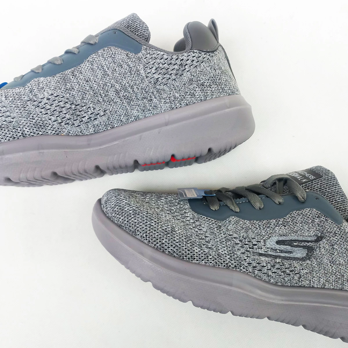 کتانی اسکیچرز Skechers go walk Gray