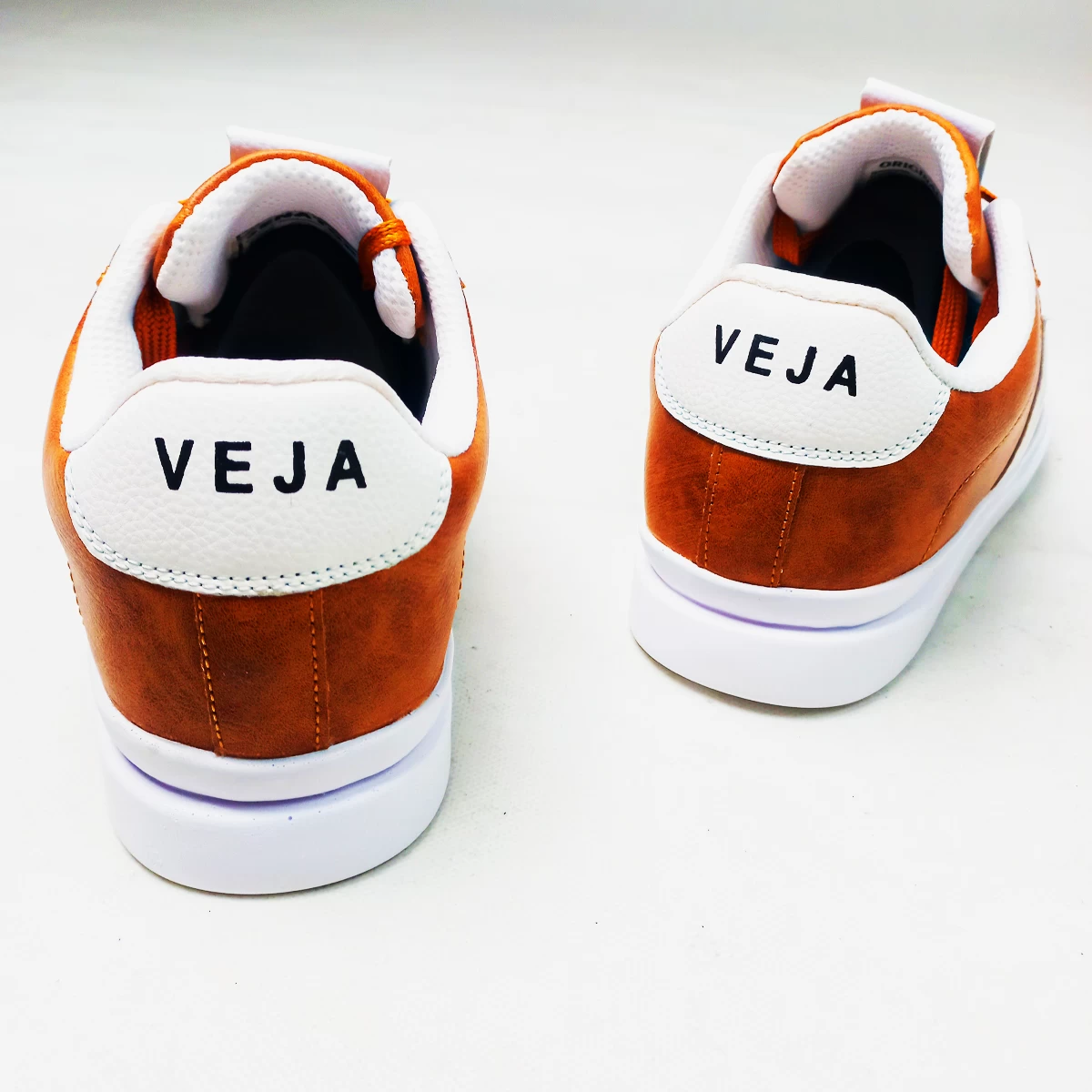 کتانی وجا کمپو  Veja Campo Brown White