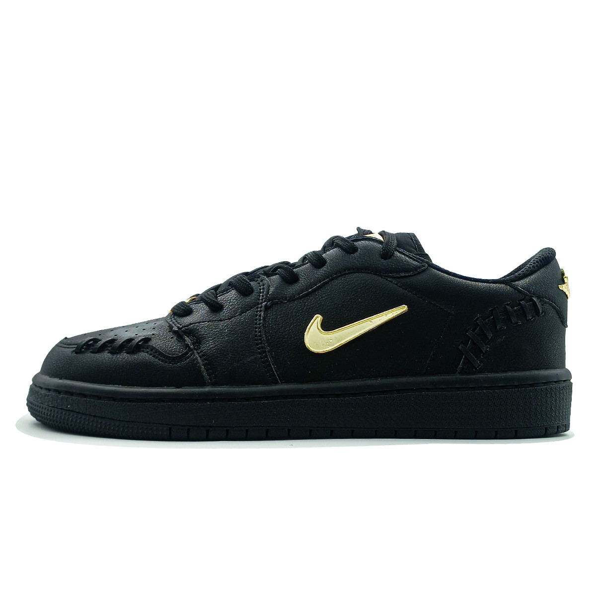 کتانی نایک جردن  Nike Air Jordan 1 Black