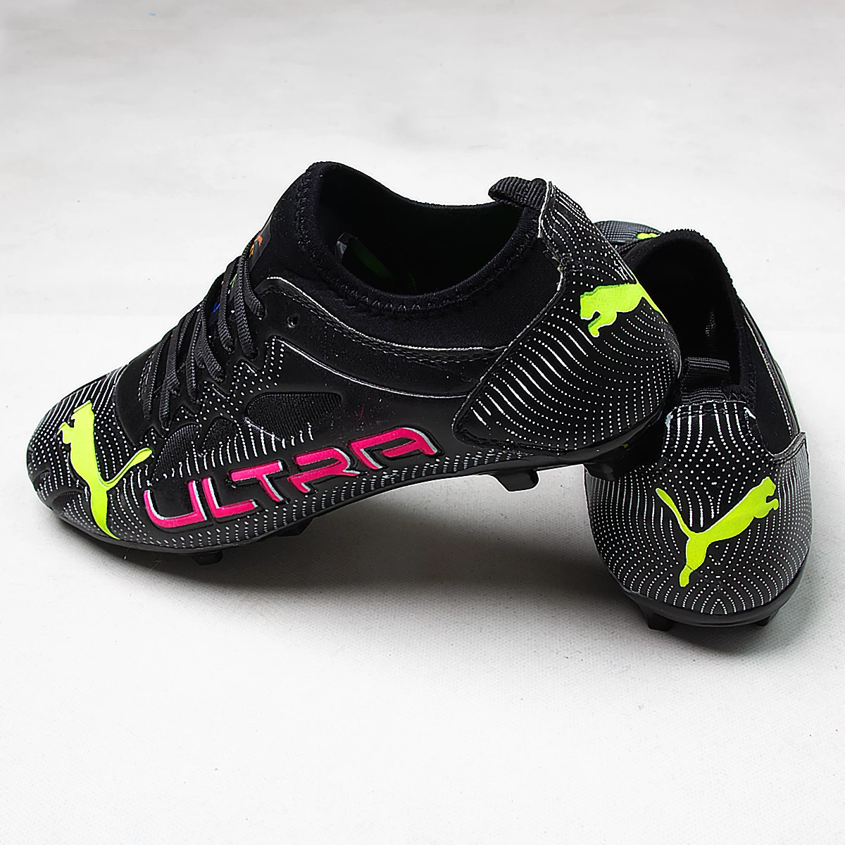 کفش فوتبال پوما الترا Puma Ultra Black