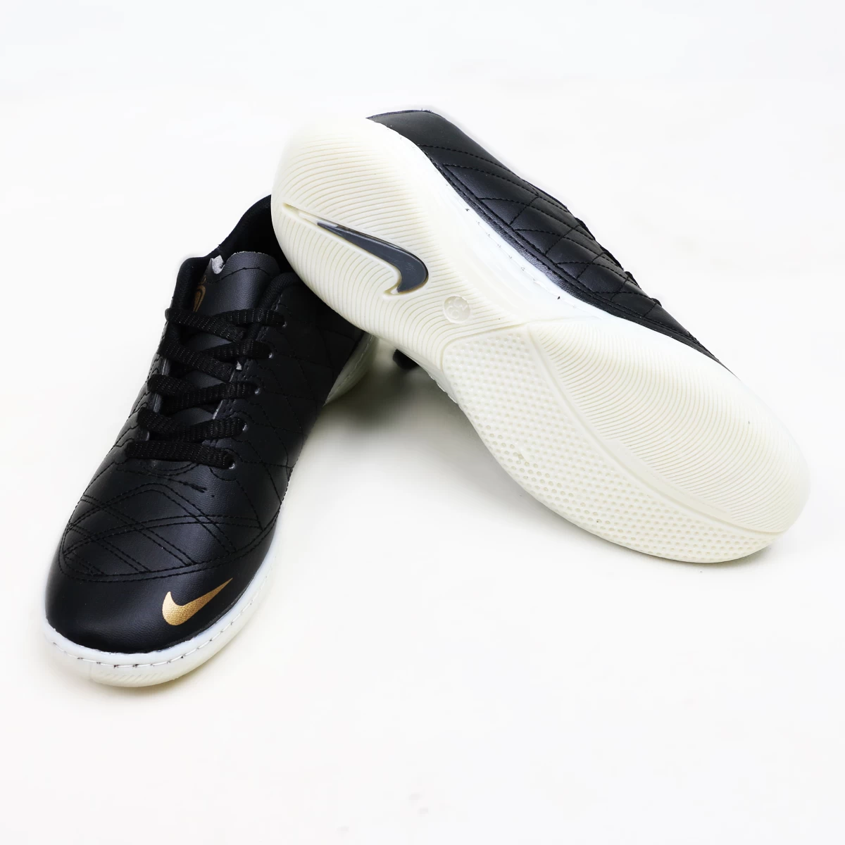 کفش فوتسال نایک مجیستا Nike Magista Black White