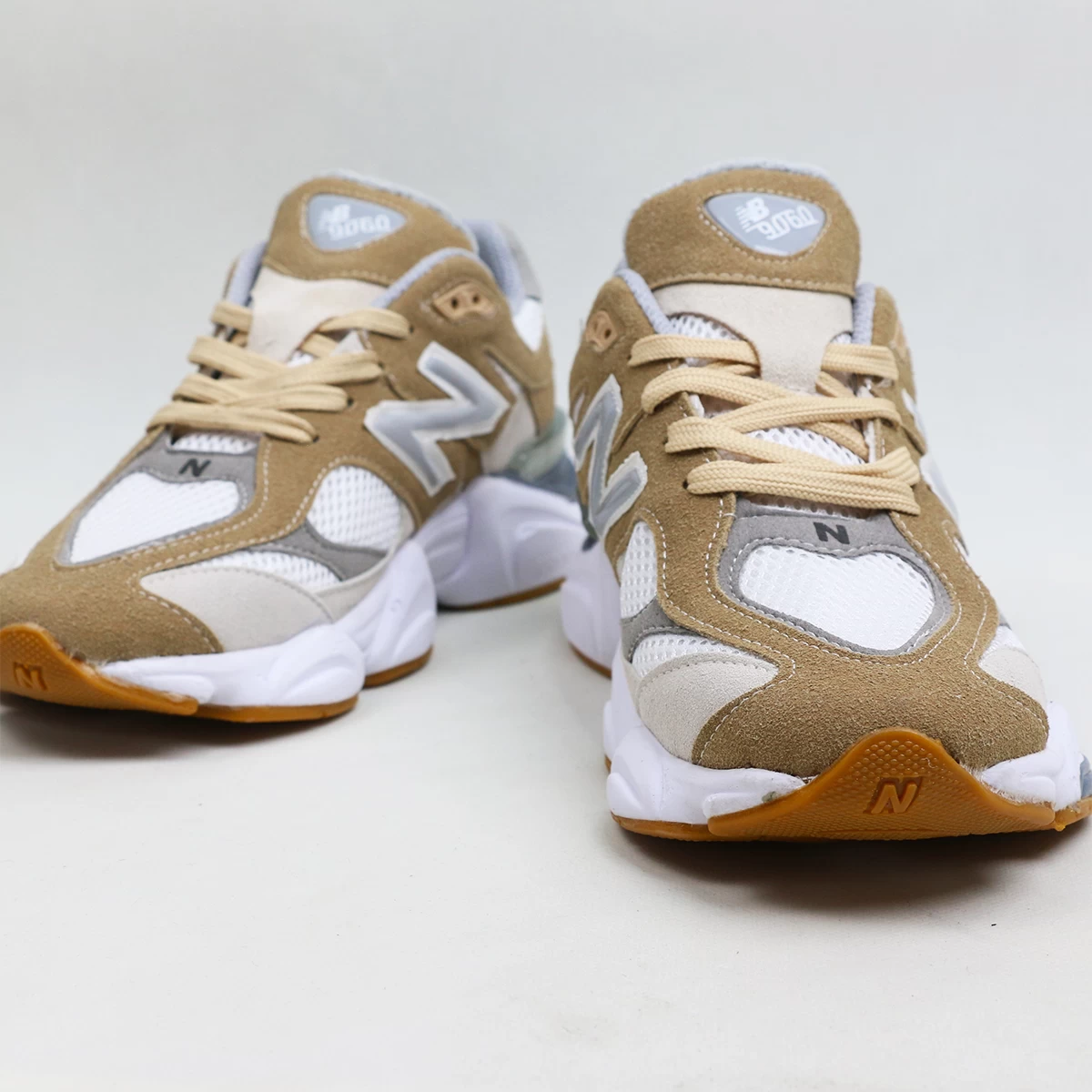 کتانی نیوبالانس مردانه New Balance 9060