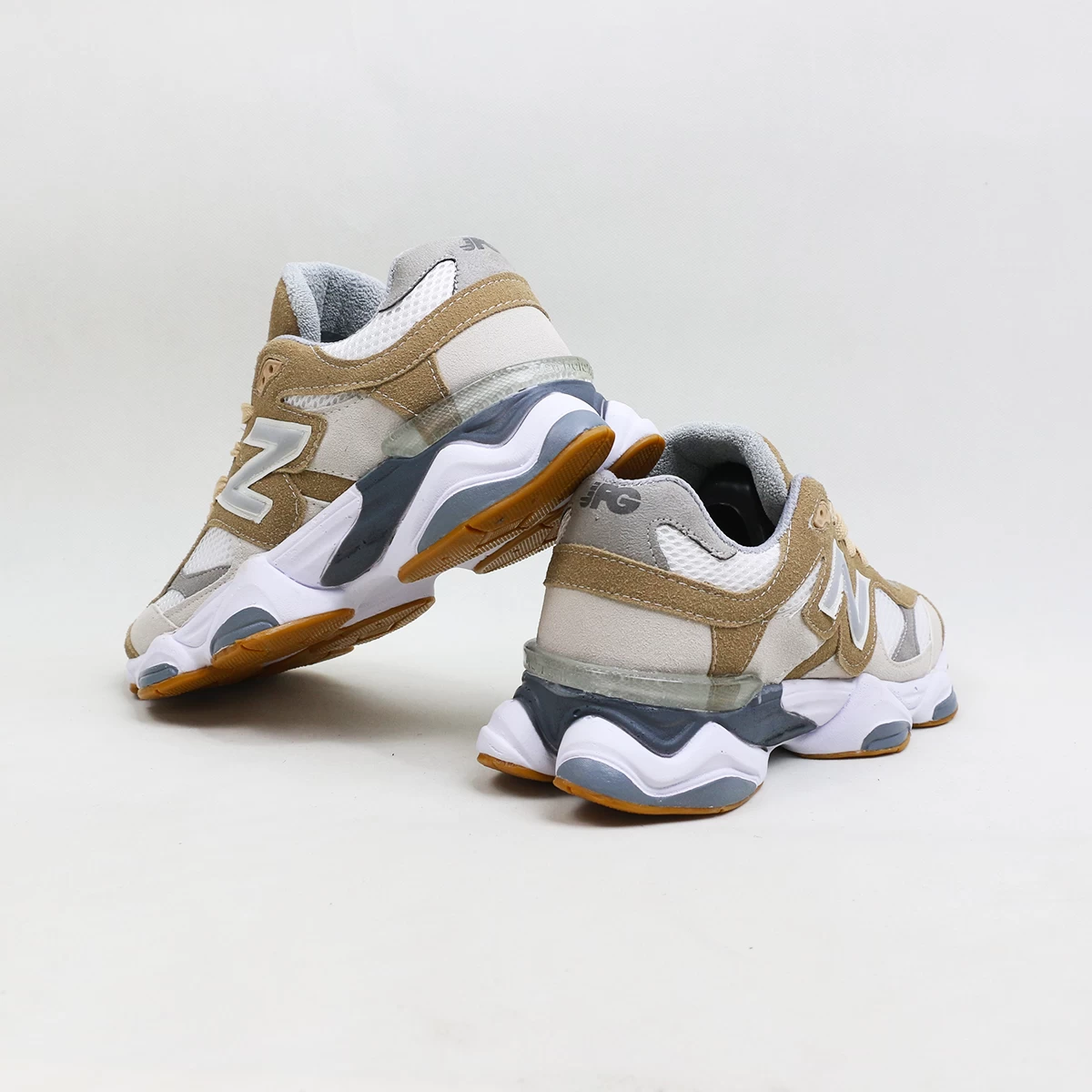 کتانی نیوبالانس مردانه New Balance 9060