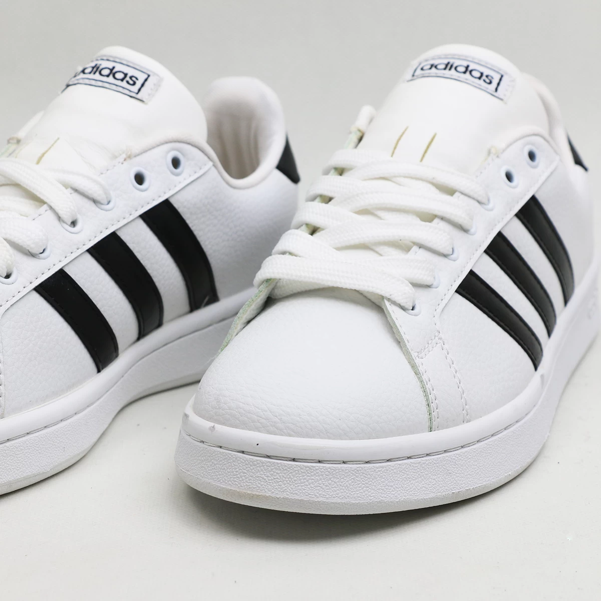 کتانی ادیداس استن اسمیت سفید مشکی Adidas Stan Smith White black