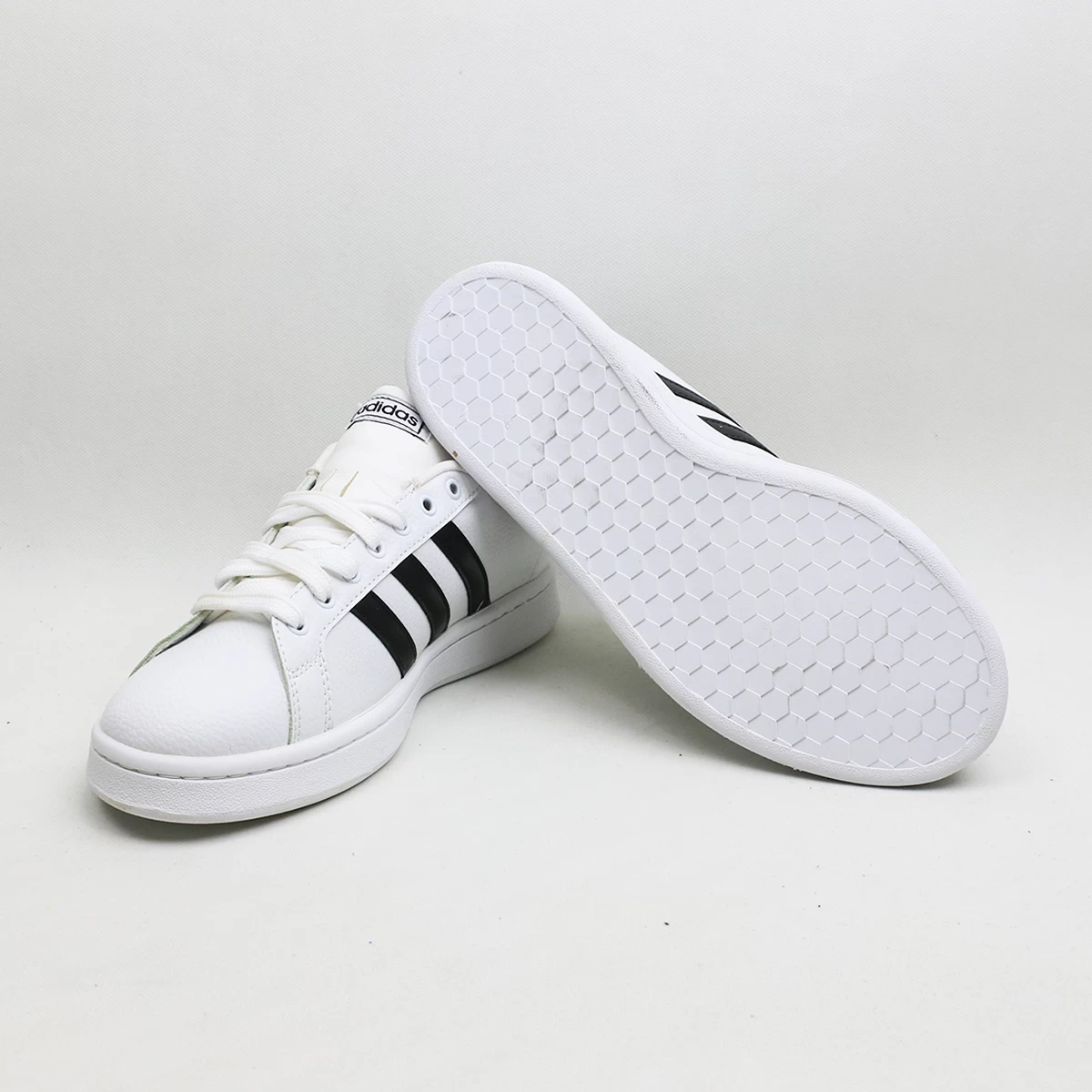 کتانی ادیداس استن اسمیت سفید مشکی Adidas Stan Smith White black
