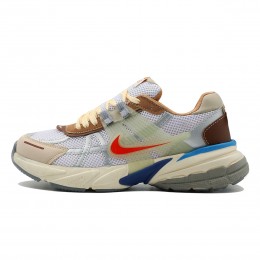 کتانی نایک کرم سفید Nike V2k