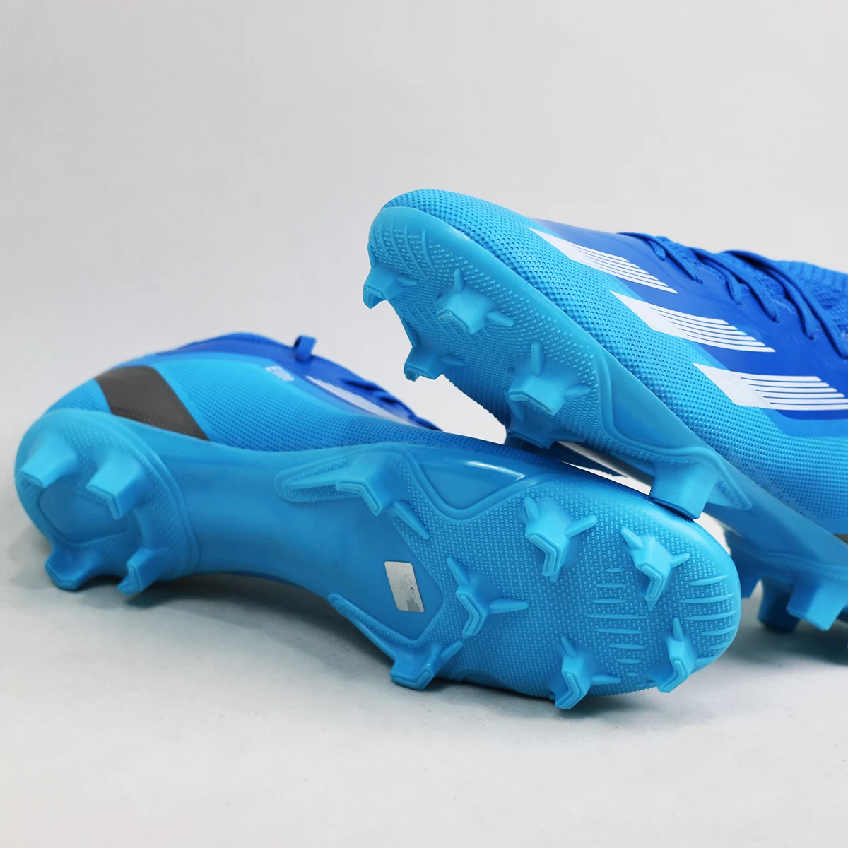 کفش فوتبال آدیداس مسی Adidas Messi Crazy Fast Blue