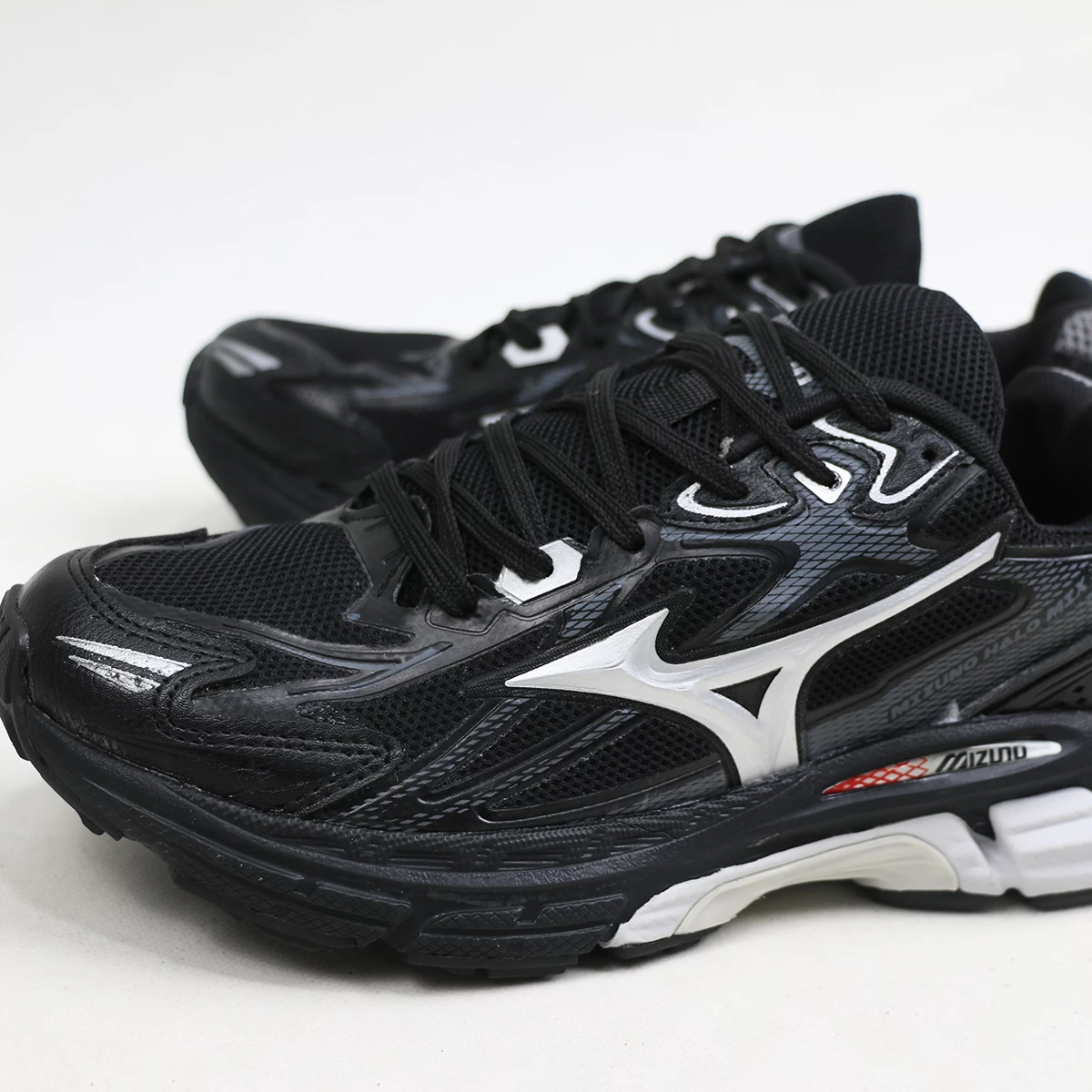 کتانی میزانو مشکی MIZUNO HALO MIX