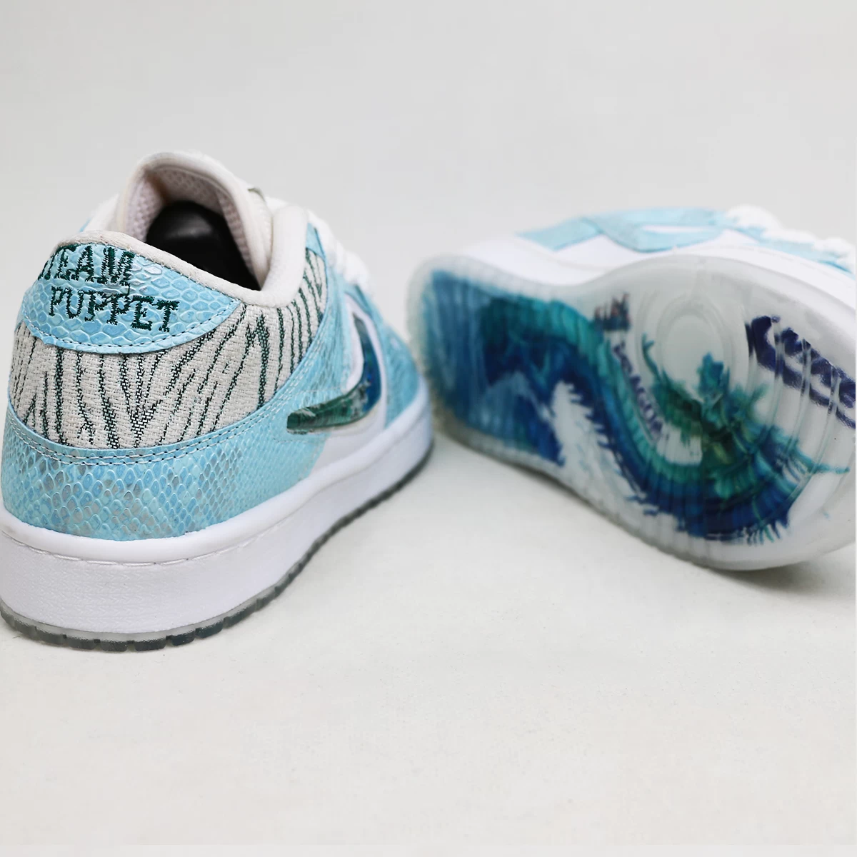 کتانی نایک دراگون فیروزه ای پوست ماری Nike Jordan Dragon