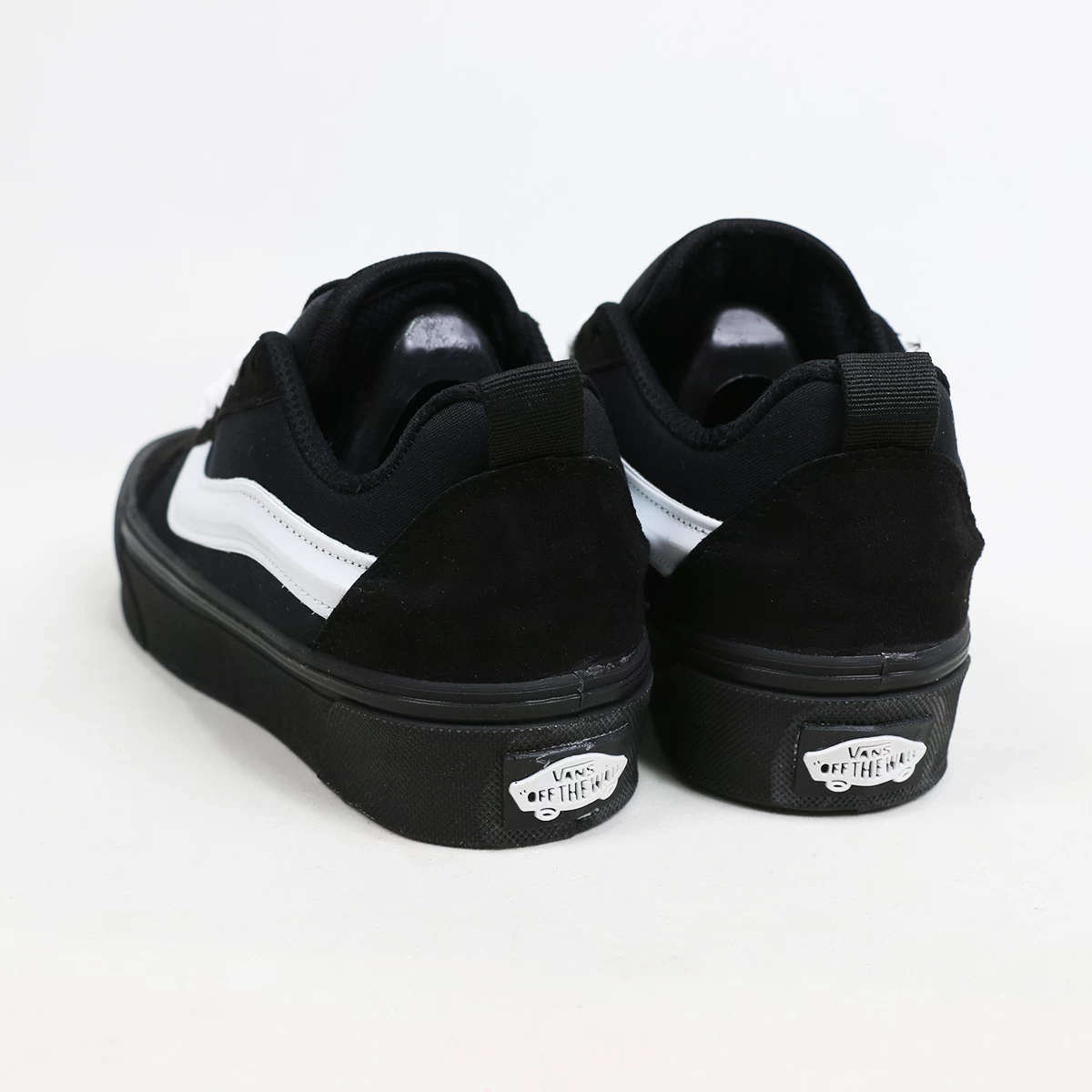 کتانی ونس مشکی سفید Vans