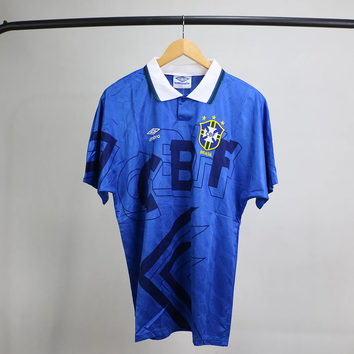 لباس نوستالژی برزیل پلیری Brazil Away 1992
