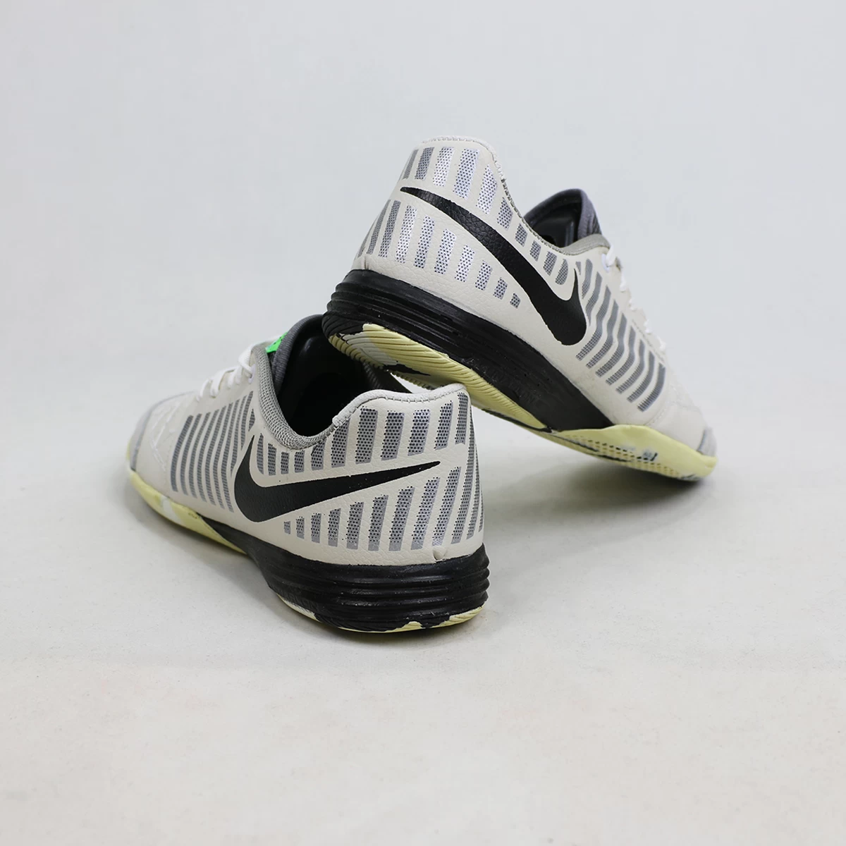 کفش فوتسال نایک لونار گتو کرمی Nike Lunar Gato IN