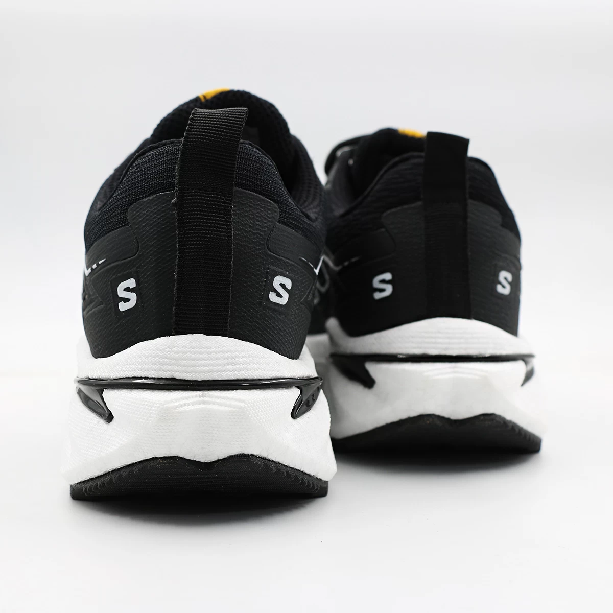 کتانی سالامون مشکی Salamon Black