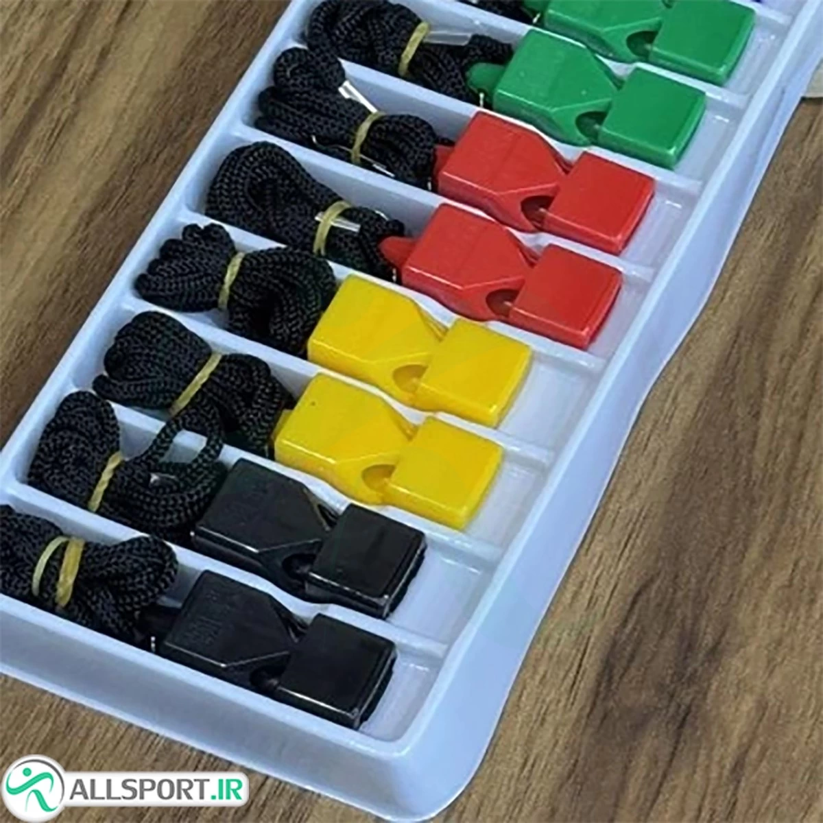 سوت فوتبال بند دار اکمی