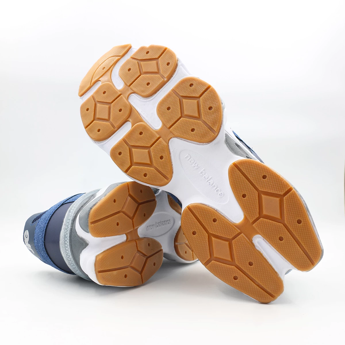 کتانی نیوبالانس مردانه سرمه ای New Balance 9060