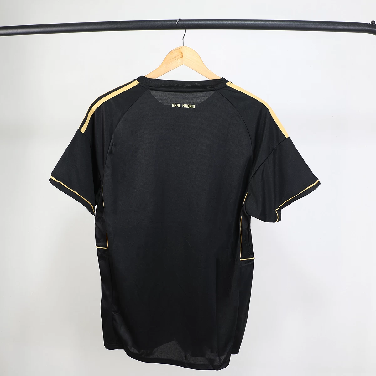 لباس شورت نوستالژی دوم رئال مادرید Real Madrid Away Kit 2011-12